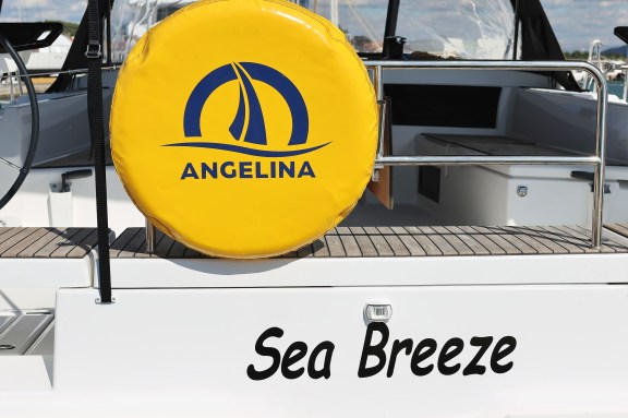 Image of Sea Breeze yacht #50