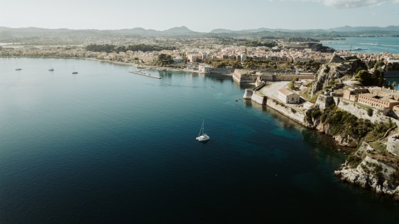 Image of IO yacht #3