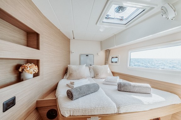 Image of IO yacht #21