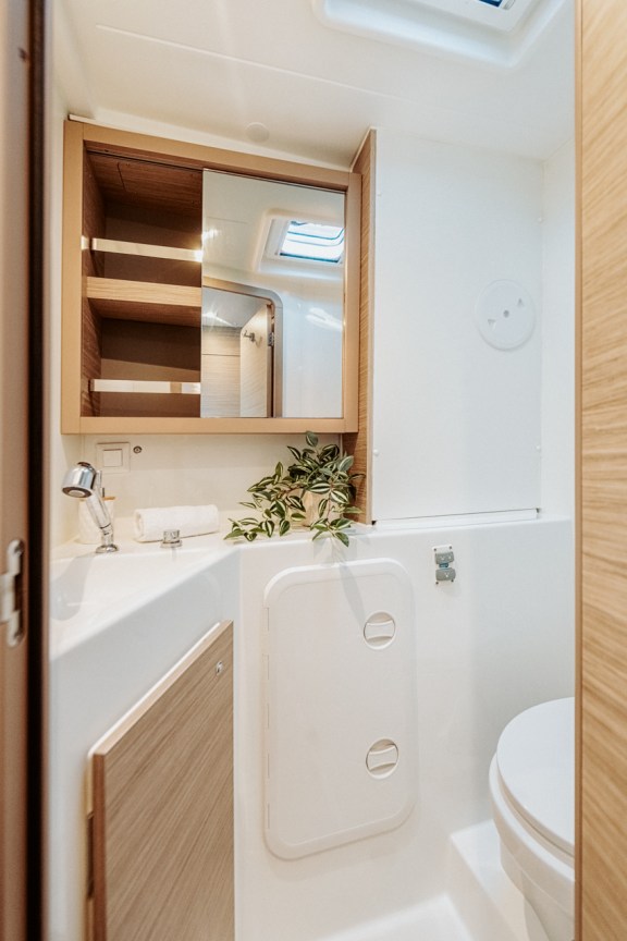 Image of IO yacht #23