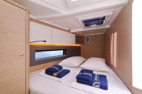 Image of Timeless yacht #32