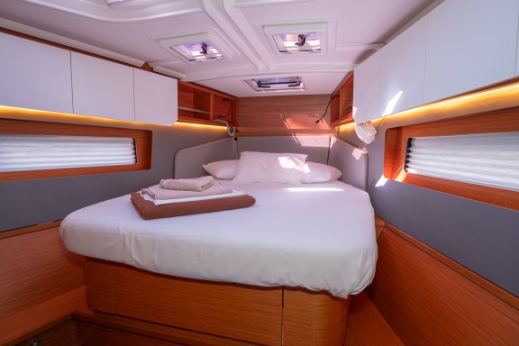 Image of First Song yacht #4