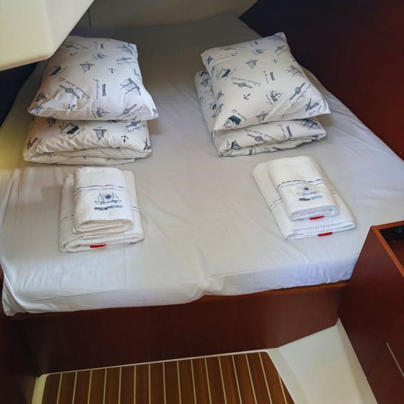 Image of Ivy yacht #13