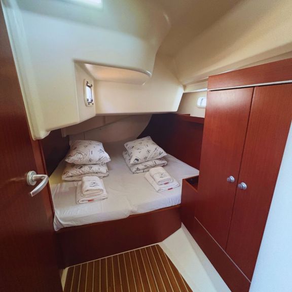 Image of Ivy yacht #12