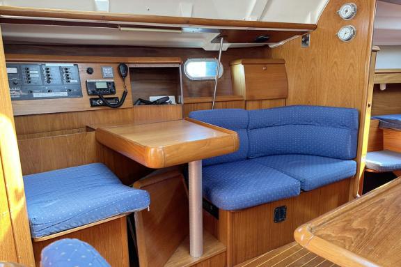 Image of Moulin Rouge yacht #19