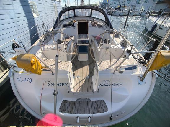 Image of Snoopy yacht #3