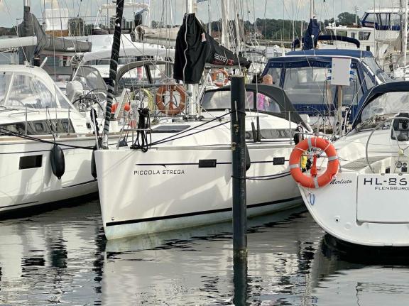 Image of Piccola Strega yacht #9