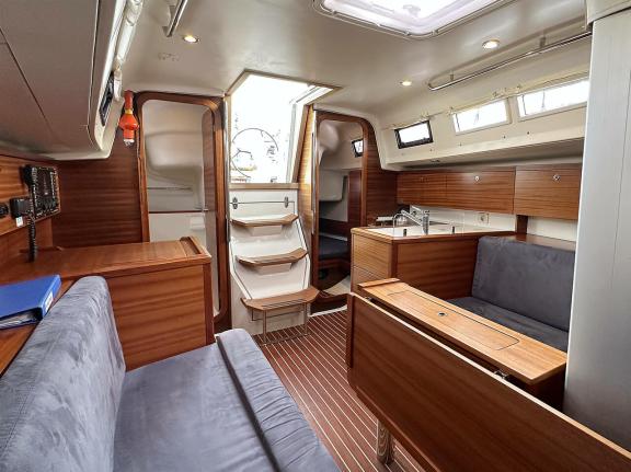 Image of Piccola Strega yacht #11