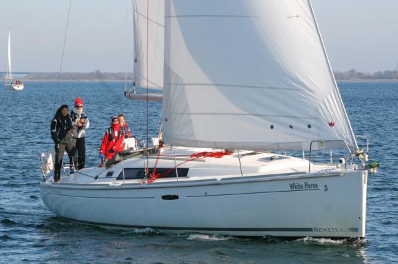 Image of White Horse yacht #4