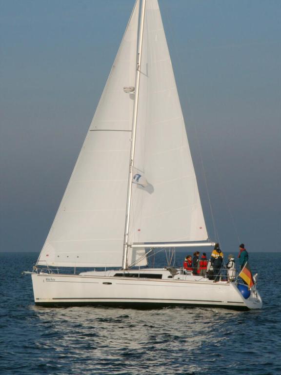 Image of White Horse yacht #8
