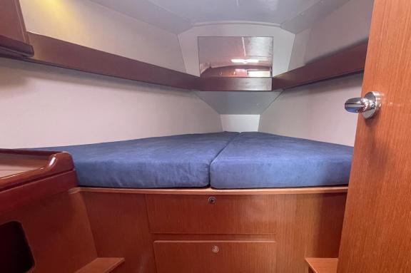 Image of White Horse yacht #16