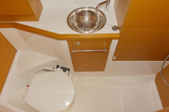 Image of Pluto yacht #16