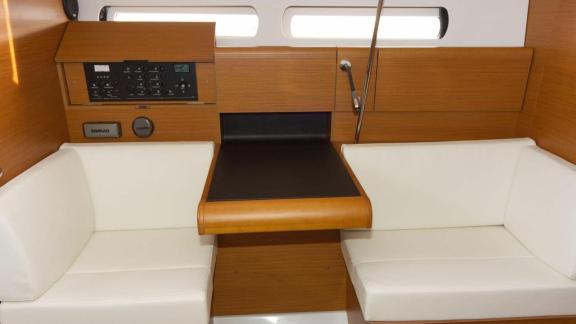 Image of Rocky yacht #12