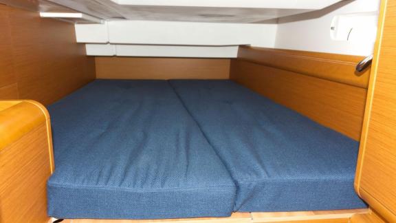 Image of Rocky yacht #16