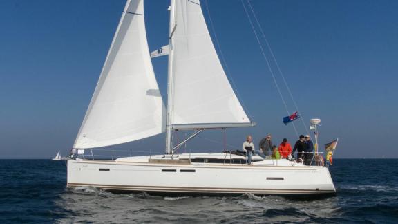 Image of Chuck yacht #5