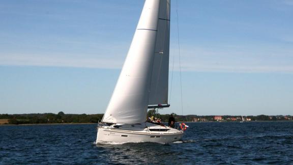 Image of Bruce yacht #7