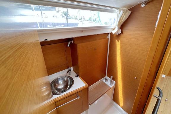 Image of Bruce yacht #18