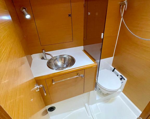 Image of Bruce yacht #17