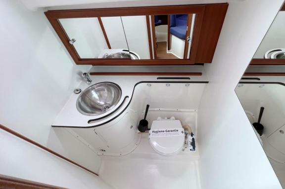 Image of Karoline yacht #21