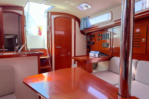 Image of Mizar yacht #12