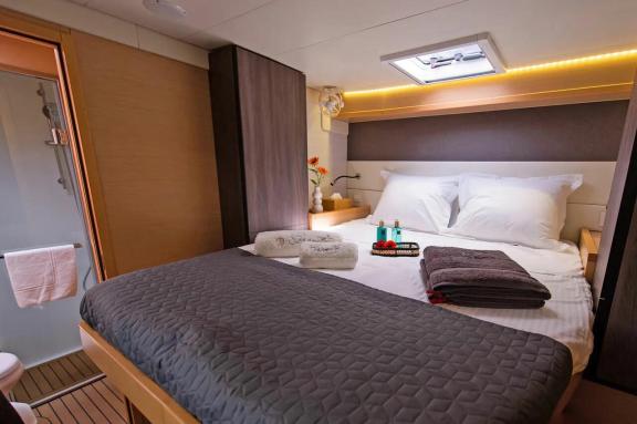 Image of Serenity yacht #15