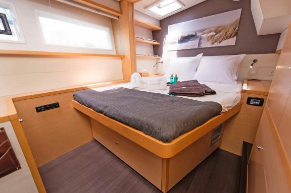 Image of Serenity yacht #16