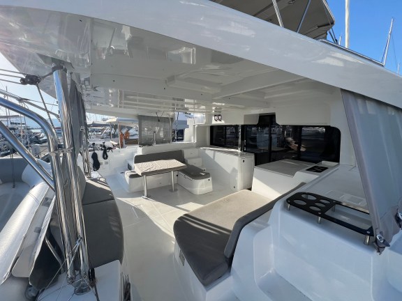 Image of Dos Hermanos yacht #4