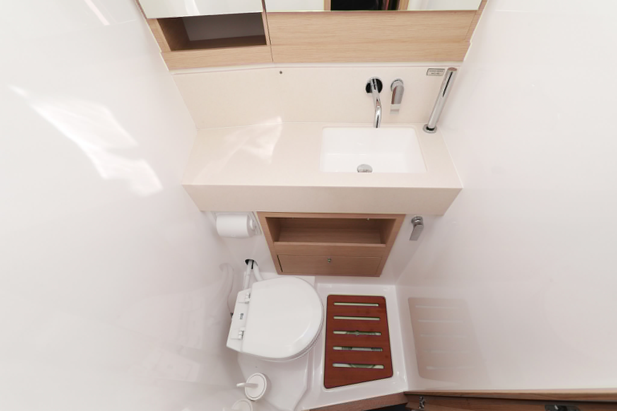 Image of Nausea yacht #34