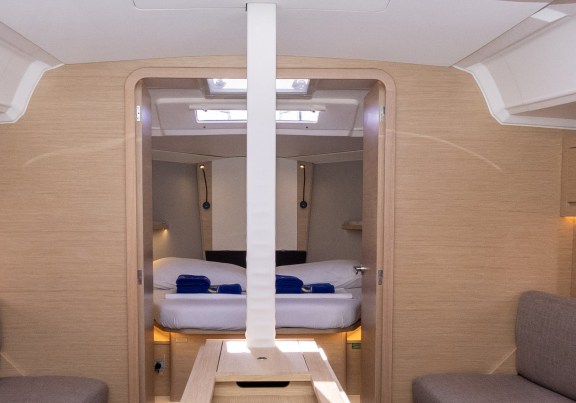 Image of Nessie yacht #24