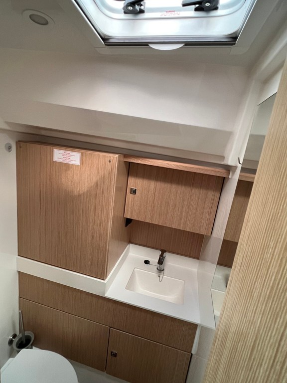 Image of Sunny yacht #24