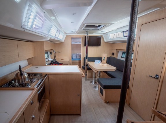 Image of Windchaser yacht #17