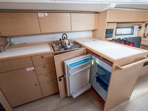 Image of Windchaser yacht #20