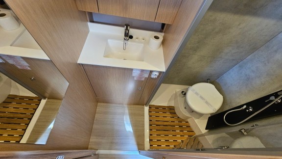 Image of Windchaser yacht #32