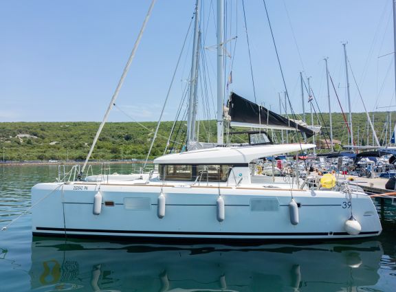 Image of Vertigo yacht #20