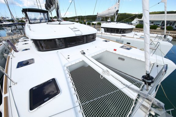 Image of Vertigo yacht #23