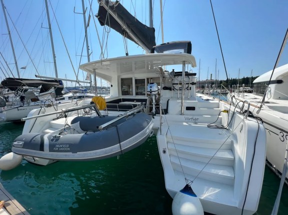 Image of Vertigo yacht #24