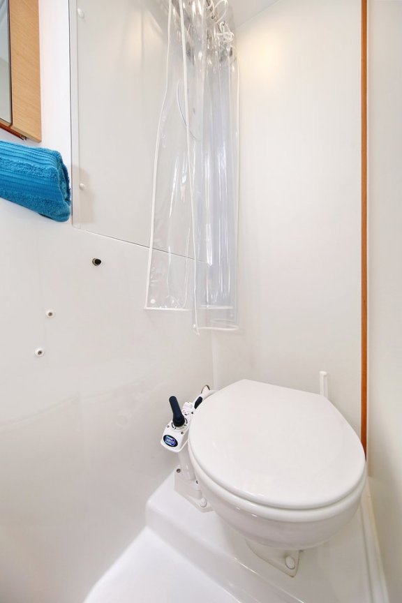 Image of Vertigo yacht #28