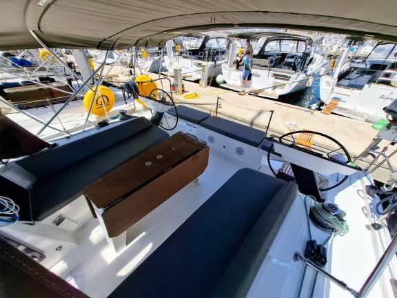 Image of Reel Love yacht #8