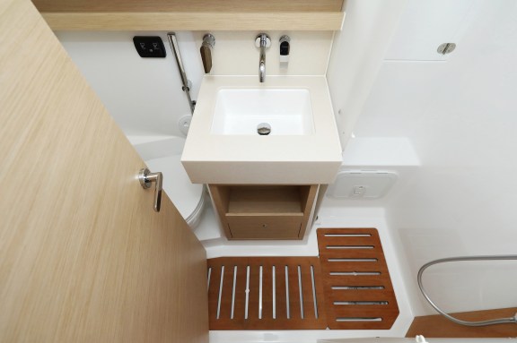 Image of Blue Therapy yacht #41