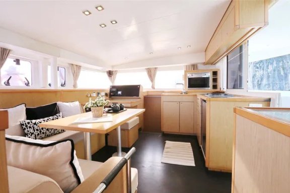 Image of Iris yacht #8