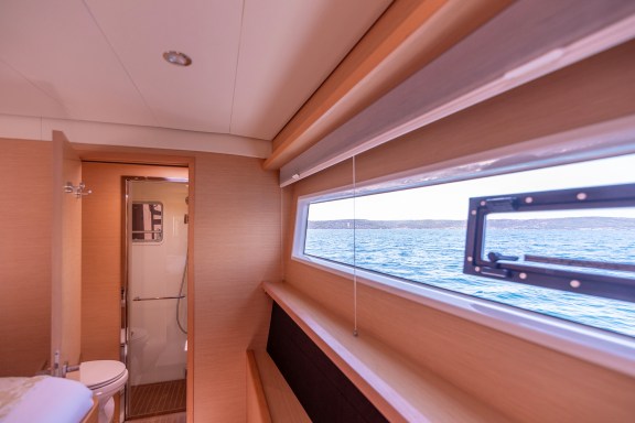 Image of Topaz yacht #18