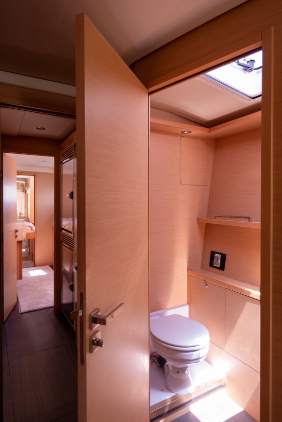 Image of Topaz yacht #19