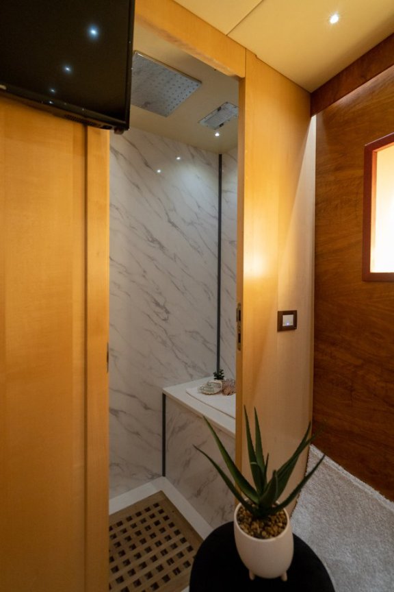 Image of Fashion 68 yacht #54