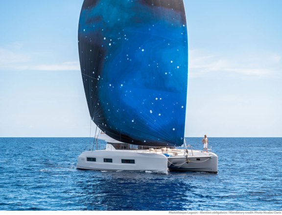 Image of Tri Wing yacht #9