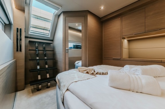 Image of Tri-Wing yacht #27