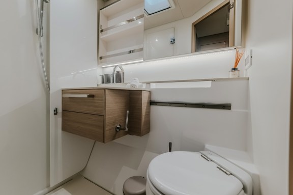 Image of Tri-Wing yacht #33