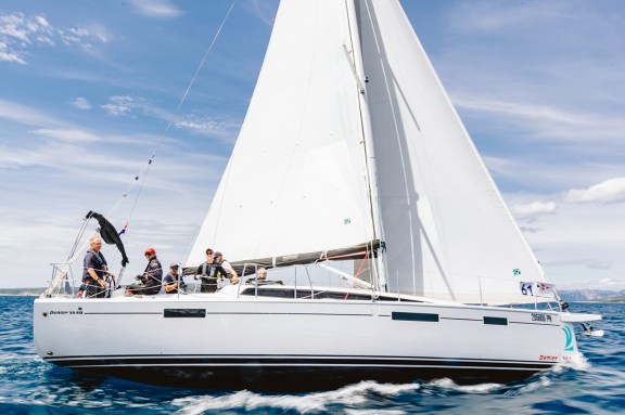 Image of Bubba Gump yacht #3