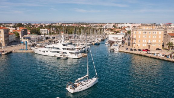 Image of Zara yacht #24