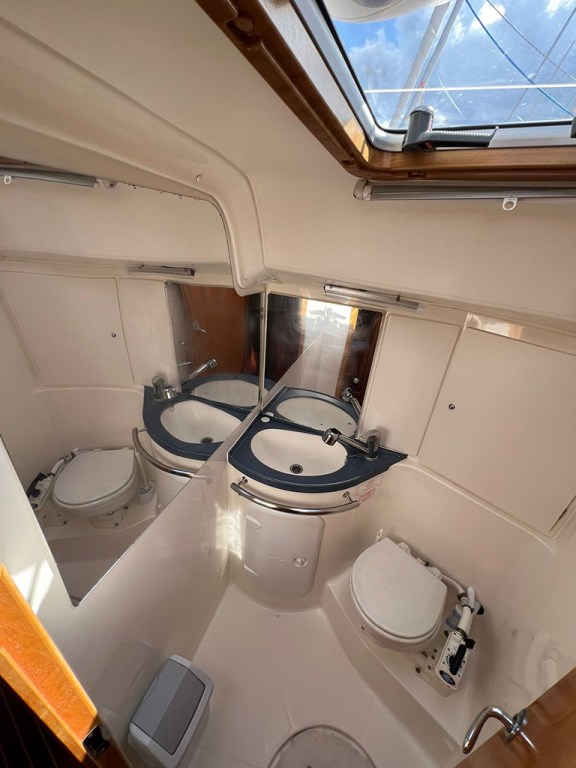 Image of Tonina yacht #35