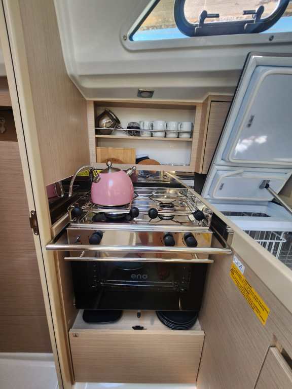 Image of Lima yacht #4